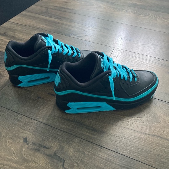 Nike Air Max 90 Undefeated Black/Blue Fury Sneakers Size 8.5 Men/10 Women - Picture 10 of 11